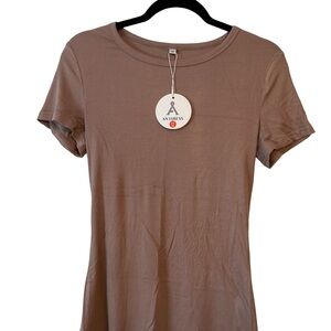 Women's Brown Short Sleeve Tee Band New with Tags